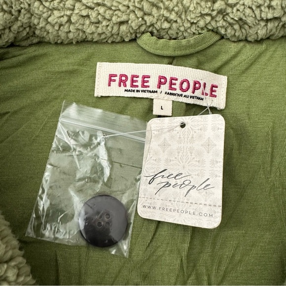 Free People Women’s Green Cozy Jacket Size L - Picture 11 of 17